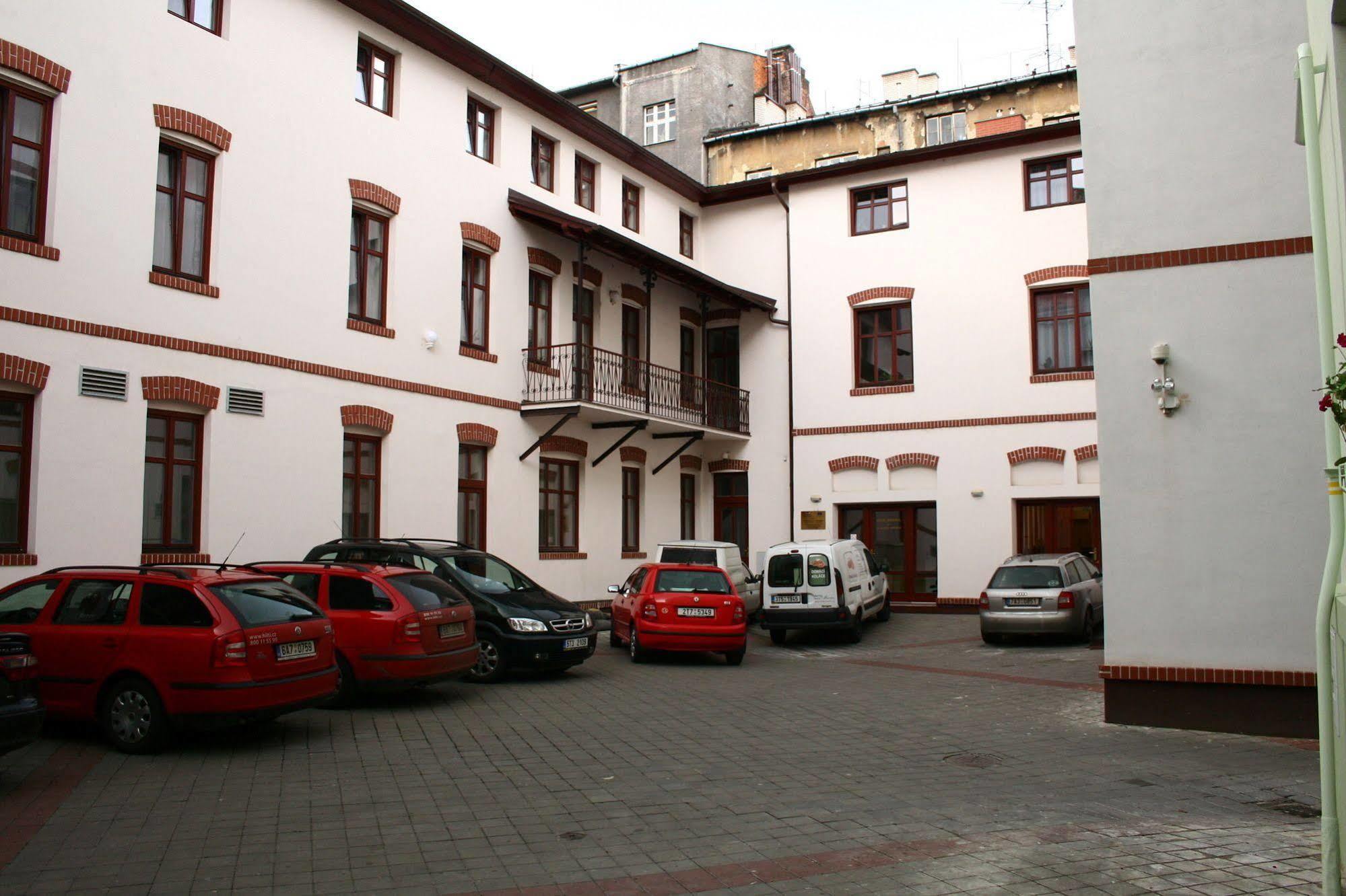 Hotel Maria Ostrava Exterior photo